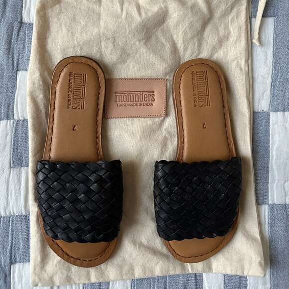 NWOT Mohinders Leather and Gum Woven Sandal Size 7 (fits like a size 6.5) Black - Picture 4 of 4